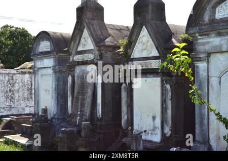 La Nouvelle-Orléans, Lafayette cimetière no.2 au-dessus des tombes terrestres Banque D'Images