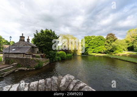 Le pont de Sheepwash, village d'Ashford-in-the-Water paroisse civile dans le Derbyshire Peak District, Angleterre, Royaume-Uni Banque D'Images