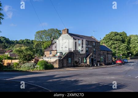 The Black Swan pub, Ashover, Amber Valley, Derbyshire, Angleterre, ROYAUME-UNI Banque D'Images