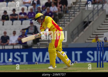 Leeds, 26 juillet 2024. Bryony Smith battant pour les femmes Trent Rockets contre les femmes Northern Superchargers dans la centaine à Headingley. Crédit : Colin Edwards crédit : Colin Edwards/Alamy Live News Banque D'Images