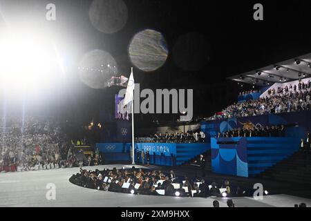 Paris, France. 26 juillet 2024. Ambiance illustration, cérémonie d'ouverture des Jeux Olympiques Paris 2024 le 26 juillet 2024 à Paris, France - photo Federico Pestellini/Panoramic/DPPI Media Credit : DPPI Media/Alamy Live News Banque D'Images