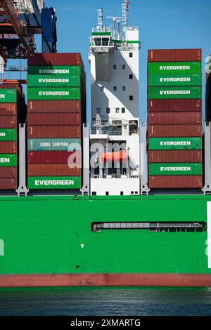 Europoort, Port de Rotterdam, Evergreen Reederei Container ship Ever Ace, actuellement le troisième plus grand porte-conteneurs au monde, avec jusqu'à 24 000 navires Banque D'Images