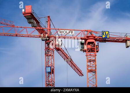 Grand chantier, dans les bureaux et appartements dits Literaturviertel entre Sachsenstrasse et Bert-Brecht-Strasse, grues de construction Banque D'Images