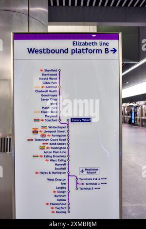 Canary Wharf Station, Elizabeth Line, Canary Wharf, Borough of Tower Hamlets, Londres, Angleterre, Royaume-Uni Banque D'Images