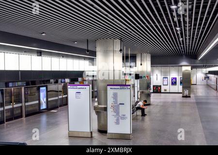 Canary Wharf Station, Elizabeth Line, Canary Wharf, Borough of Tower Hamlets, Londres, Angleterre, Royaume-Uni Banque D'Images
