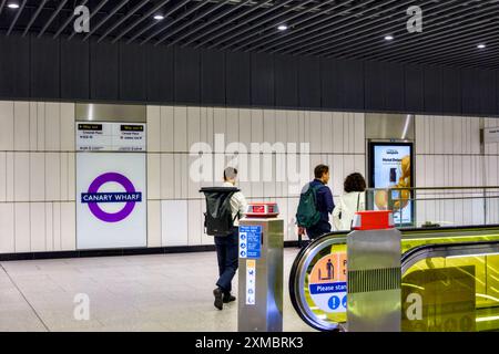 Canary Wharf Station, Elizabeth Line, Canary Wharf, Borough of Tower Hamlets, Londres, Angleterre, Royaume-Uni Banque D'Images