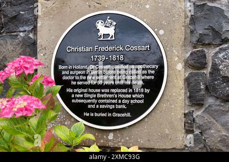 Gracehill, Irlande du Nord - 26 juillet 2024 : la colonie historique de l'église morave obtient le statut de patrimoine mondial de l'UNESCO. Histoire du village, signe, docteur. Banque D'Images