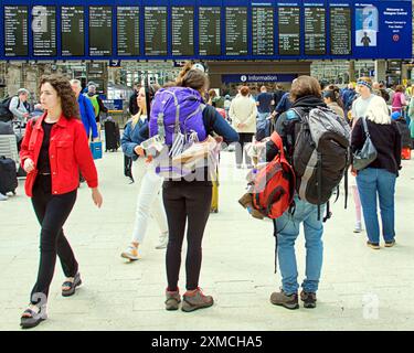 Glasgow, Écosse, Royaume-Uni. 27 juillet 2024 : RMTunion proteste pour les traiteurs dans la gare centrale en raison du traitement Avanti du personnel. Crédit Gerard Ferry /Alamy Live News Banque D'Images