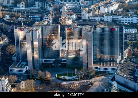 Vue sur le centre-ville de Duesseldorf, complexe immobilier RWI4, Rhénanie du Nord-Westphalie, Allemagne Banque D'Images