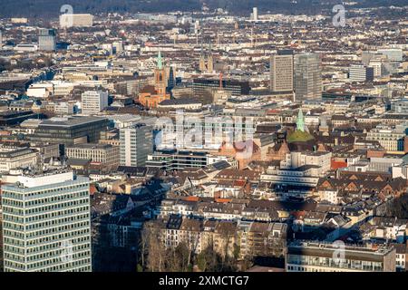 Vue sur le centre-ville de Duesseldorf, Friedrichstadt, Carlstadt, sur la gauche Johanneskirche, Rhénanie du Nord-Westphalie, Allemagne Banque D'Images