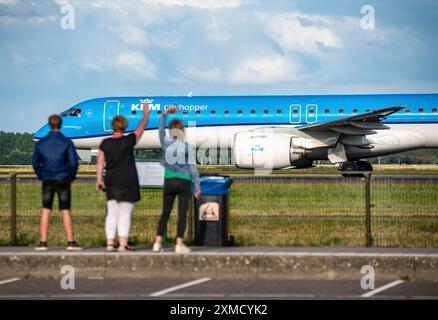 Amsterdam Shiphol Airport, Polderbaan, l'une des 6 pistes, zone d'observation, voir les avions de près, avion KLM, Schiphol Banque D'Images