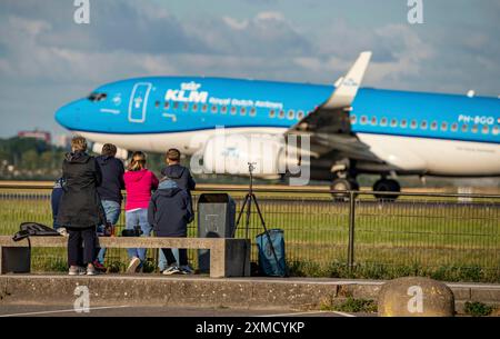 Aéroport Shiphol d'Amsterdam, Polderbaan, l'une des 6 pistes, zone d'observation, voir les avions de près, KLM, Schiphol Banque D'Images