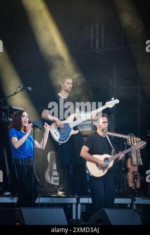 Olivia Ruiz au festival du murmure du son 2024 Banque D'Images