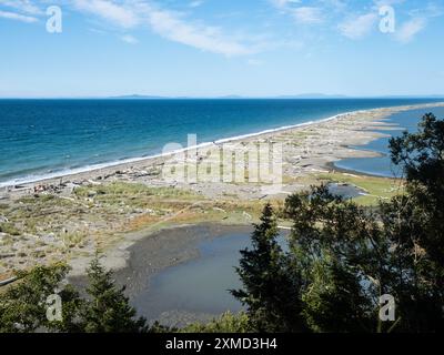 Vue panoramique de Dungeness Spit, la plus longue broche de sable des États-Unis - péninsule olympique, État de Washington Banque D'Images