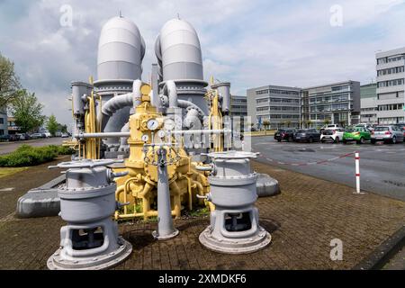 Site de production Siemens Energy à Muellheim an der Ruhr, Turbosatz Schelle, turbine de 60 mégawatts à partir de 1934, Rhénanie du Nord-Westphalie, Allemagne Banque D'Images