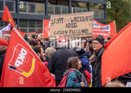 Manifestation de l'Alliance solidarité automne contre les conséquences de l'inflation et des prix élevés de l'énergie pour les citoyens, organisée par une alliance Banque D'Images