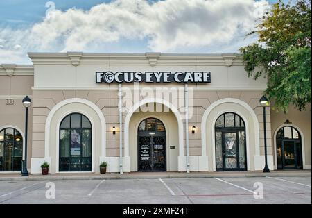 Houston, Texas États-Unis 06-23-2024 : devanture d'optométristes Focus Eye Care. Banque D'Images