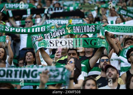 27 juillet 2024. Lisbonne, Portugal. Supporters sportifs lors du match amical entre le Sporting CP vs Athletic Bilbao crédit : Alexandre de Sousa/Alamy Live News Banque D'Images