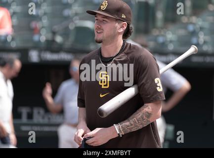 Baltimore, États-Unis. 27 juillet 2024. BALTIMORE, MD - JUILLET 27 : Jackson Merrill (3 ans), surfer sur le terrain des Padres de San Diego, avant un match MLB entre les Orioles de Baltimore et les Padres de San Diego, le 27 juillet 2024, à Orioles Park à Camden Yards, à Baltimore, Maryland. (Photo de Tony Quinn/SipaUSA) crédit : Sipa USA/Alamy Live News Banque D'Images