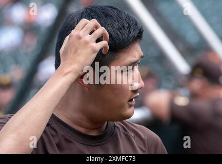 Baltimore, États-Unis. 27 juillet 2024. BALTIMORE, MD - JUILLET 27 : Ha-Seong Kim (7 ans) des Padres de San Diego avant un match MLB entre les Orioles de Baltimore et les Padres de San Diego, le 27 juillet 2024, à Orioles Park à Camden Yards, à Baltimore, Maryland. (Photo de Tony Quinn/SipaUSA) crédit : Sipa USA/Alamy Live News Banque D'Images