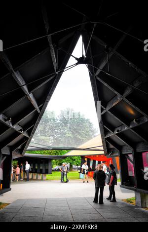 Serpentine Pavilion 2024 Londres, Kensington Gardens, Angleterre, Royaume-Uni Banque D'Images