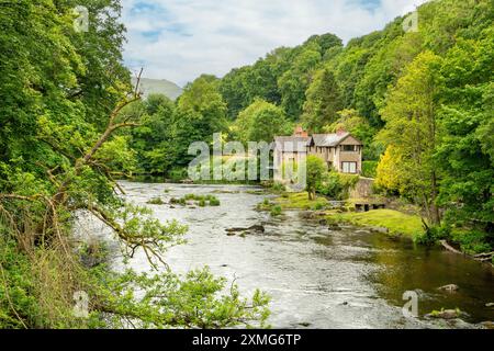 River Dee à Pontcysyllte, Denbighshire, pays de Galles Banque D'Images