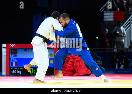 Paris, France. 27 juillet 2024. Salih Yildiz ( TUR ) contre Luka Mkheidze ( FRA ), Judo, hommes -60 kg lors des Jeux Olympiques de Paris 2024 le 27 juillet 2024 à l'Arena champ de mars à Paris, France Banque D'Images