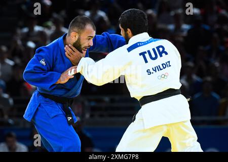 Paris, France. 27 juillet 2024. Salih Yildiz ( TUR ) contre Luka Mkheidze ( FRA ), Judo, hommes -60 kg lors des Jeux Olympiques de Paris 2024 le 27 juillet 2024 à l'Arena champ de mars à Paris, France Banque D'Images