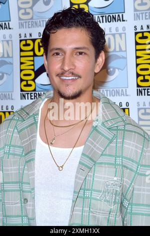 Danny Ramirez beim Photocall zum Kinofilm Captain America : Brave New World auf der San Diego Comic-Con International 2024 im Hilton Bayfront Hotel. San Diego, 27.07.2024 *** Danny Ramirez au photocall pour le film Captain America Brave New World au San Diego Comic Con International 2024 à l'hôtel Hilton Bayfront San Diego, 27 07 2024 Foto:xD.xStarbuckx/xFuturexImagex america 4709 Banque D'Images