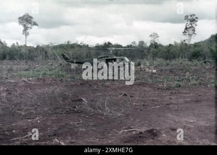 USA Vietnam transport de guerre hélicoptère Bell UH-1D. Banque D'Images