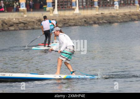 Jakarta, Indonésie, 28 juillet 2024 Stand Up Paddle Competition au Championnat International de voile de Jakarta 2024 au Symphony of the Sea, Ancol, Jakarta, Indonésie, Credit Shaquille Fabri/ Alamy Live News Banque D'Images