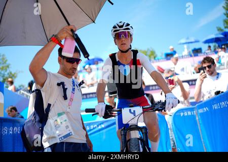 Elancourt, France. 28 juillet 2024. Pauline Ferrand Prevot de l'équipe de France lors de la course de médaille d'or en vélo de montagne féminin lors de la deuxième journée des Jeux Olympiques de Paris 2024 à Elancourt Hill le 28 juillet 2024 à Elancourt, France. Crédit : Abaca Press/Alamy Live News Banque D'Images
