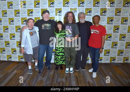 Billy West, John DiMaggio, Lauren Tom, David Herman, Maurice LaMarche und Phil LaMarr beim Photocall zu Hulu animation Futurama auf der San Diego Comic-Con International 2024 im Hilton Bayfront Hotel. San Diego, 27.07.2024 *** Billy West, John DiMaggio, Lauren Tom, David Herman, Maurice LaMarche et Phil LaMarr à l'appel photo pour la série animée Futurama de Hulu à San Diego Comic Con International 2024 à l'hôtel Hilton Bayfront San Diego, 27 07 2024 Foto:xD.xStarbuckx/xFuturexImagex simpsons 4724 Banque D'Images
