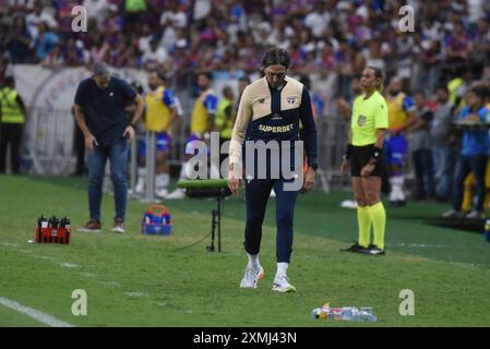 Luis Zubeldia, entraîneur de Sao Paulo lors du match de football Campeonato Brasileiro entre Fortaleza et Sao Paulo à l'Arena Castelao, Fortaleza, Brésil. Caior Rocha (Caior Rocha/SPP) crédit : SPP Sport Press photo. /Alamy Live News Banque D'Images