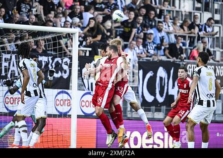 Charleroi, Belgique. 28 juillet 2024. Vincent Janssen d'Anvers photographié en action lors d'un match de football entre le Sporting Charleroi et le Royal Antwerp FC, dimanche 28 juillet 2024 à Charleroi, le jour d'ouverture de la saison 2024-2025 de la première division du championnat belge 'Jupiler Pro League'. BELGA PHOTO TOM GOYVAERTS crédit : Belga News Agency/Alamy Live News Banque D'Images