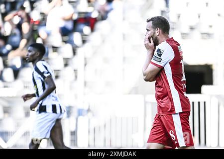 Charleroi, Belgique. 28 juillet 2024. Vincent Janssen d'Anvers réagit lors d'un match de football entre le Sporting Charleroi et le Royal Antwerp FC, dimanche 28 juillet 2024 à Charleroi, le jour d'ouverture de la saison 2024-2025 de la première division du championnat belge 'Jupiler Pro League'. BELGA PHOTO TOM GOYVAERTS crédit : Belga News Agency/Alamy Live News Banque D'Images
