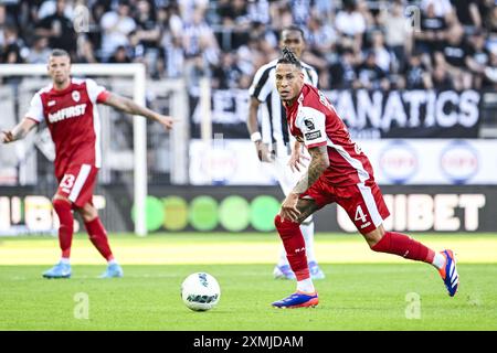 Charleroi, Belgique. 28 juillet 2024. Tjaronn Chery d'Anvers photographié en action lors d'un match de football entre le Sporting Charleroi et le Royal Antwerp FC, dimanche 28 juillet 2024 à Charleroi, le jour d'ouverture de la saison 2024-2025 de la première division du championnat belge 'Jupiler Pro League'. BELGA PHOTO TOM GOYVAERTS crédit : Belga News Agency/Alamy Live News Banque D'Images