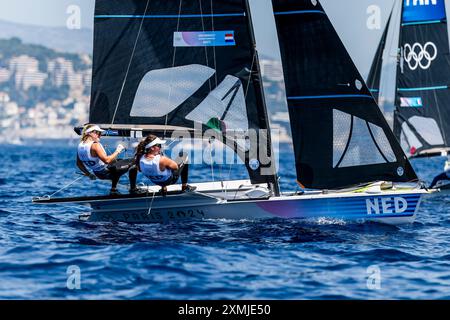 Marseille, France. 28 juillet 2024. MARSEILLE, FRANCE - JUILLET 29 : Odile van Aanholt des pays-Bas, Annette Duetz des pays-Bas en compétition en planche à voile féminine lors du jour 2 de voile - Jeux Olympiques Paris 2024 à Marseille Marina le 29 juillet 2023 à Marseille, France. (Photo par ICON Sport/BSR Agency) crédit : BSR Agency/Alamy Live News Banque D'Images