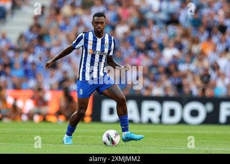 FC Porto vs Al Nassr, Porto, Dragon Stadium, Portugal. 28 juillet 2024. Photo de gauche à droite, Otavio (joueur du FC Porto), lors du match de présentation de l'équipe portugaise FC Porto. Crédit : Victor Sousa/Alamy Live News Banque D'Images