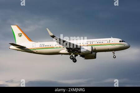 Zurich, Suisse, 14 juin 2024 : L'avion du gouvernement de Côte d'Ivoire amène la délégation de l'Etat sud-africain à la conférence de paix en Ukraine. Banque D'Images