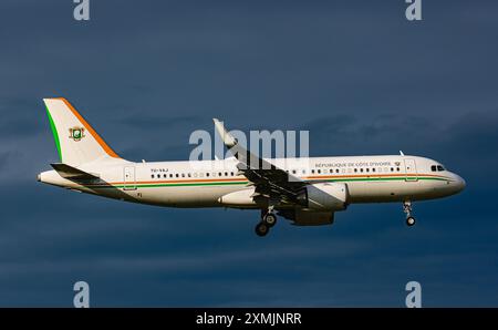 Zurich, Suisse, 14 juin 2024 : L'avion du gouvernement de Côte d'Ivoire amène la délégation de l'Etat sud-africain à la conférence de paix en Ukraine. Banque D'Images