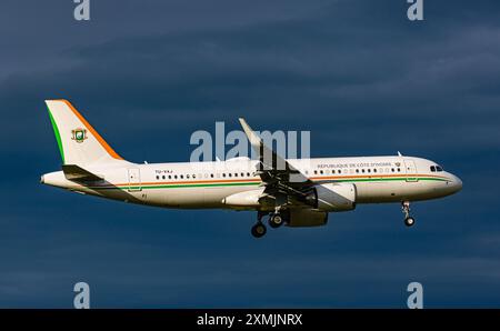 Zurich, Suisse, 14 juin 2024 : L'avion du gouvernement de Côte d'Ivoire amène la délégation de l'Etat sud-africain à la conférence de paix en Ukraine. Banque D'Images