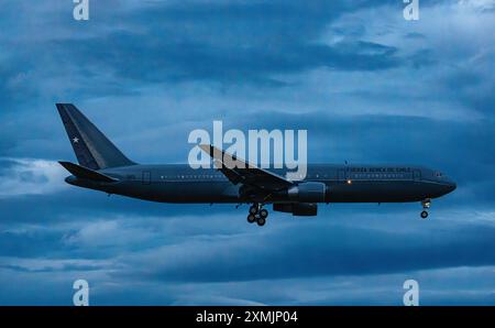 Zurich, Suisse, 14 juin 2024 : la délégation du Chili se rend à la Conférence de paix en Ukraine à bord d'un Boeing 767-3YER de l'armée de l'air chilienne. ORD Banque D'Images