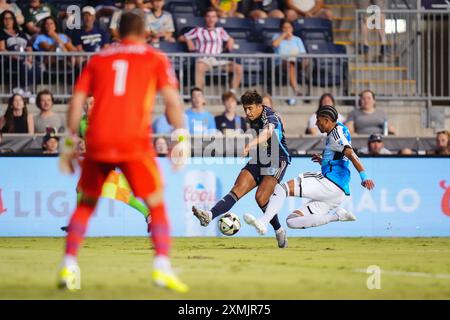 Chester, Pennsylvanie, États-Unis. 27 juillet 2024. Le milieu de terrain de l'Union de Philadelphie Quinn Sullivan (33 ans) passe le ballon lors de la première moitié d'un match de la MLS contre Charlotte FC au Subaru Park à Chester, Pennsylvanie. Kyle Rodden/CSM/Alamy Live News Banque D'Images