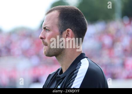 Kristopher Fetz, entraîneur Dueren 1. FC Dueren vs FC Bayern Muenchen, Fussball, Freundschaftsspiel, saison 2024-2025, 28.07.2024 Foto : Eibner-Pressefoto/Joerg Niebergall Banque D'Images