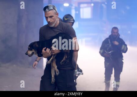 Roma, Italie. 28 juillet 2024. Maxi incendio a Ponte Mammolo a Roma, Italia - Domenica 28 luglio 2024 - Cronaca - (foto di Cecilia Fabiano/LaPresse) incendie à Ponte Mammolo à Rome, Italie - dimanche 28 juillet 2024 - Actualités - (photo de Cecilia Fabiano/LaPresse) crédit : LaPresse/Alamy Live News Banque D'Images