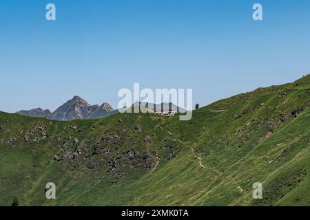 Vue de Santa Rita réfugié sur les alpes de Valsassina Banque D'Images