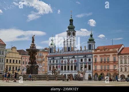 Fontaine Samson sur la place Premysl Otakar II à Ceske Budejovice, ville de la région de Bohême du Sud en République tchèque, le 27 juillet 2024 Banque D'Images