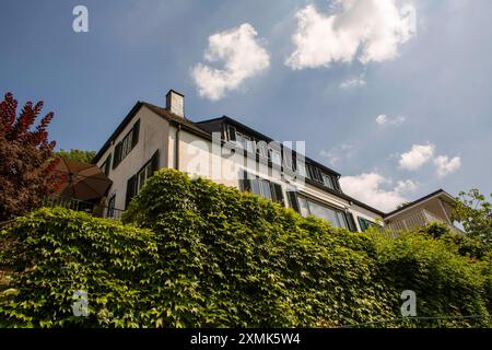 Die Stiftung Bundeskanzler-Adenauer-Haus ist eine Bundesstiftung, die seit 1978 eine Gedenkstätte für den ersten deutschen Bundeskanzler Konrad Adenauer unterhält. Adenauerhaus *** la Fondation de la Maison du Chancelier fédéral Adenauer est une fondation fédérale qui maintient un mémorial en l'honneur du premier Chancelier allemand Konrad Adenauer depuis 1978 Adenauer House Banque D'Images