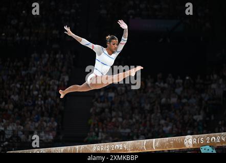 Paris, France. 28 juillet 2024. Marine Boyer de France participe au match d'équilibre de la qualification féminine de gymnastique artistique aux Jeux Olympiques de Paris 2024 à Paris, France, le 28 juillet 2024. Crédit : Cheng min/Xinhua/Alamy Live News Banque D'Images